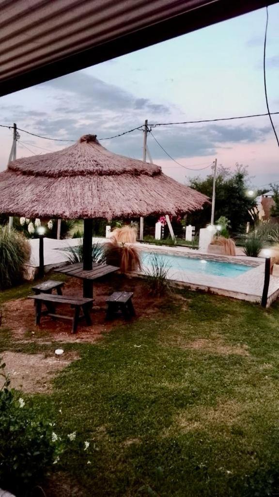 El Rincon De Jose Luis - Cabanas Y Restaurante Tanti Exterior foto